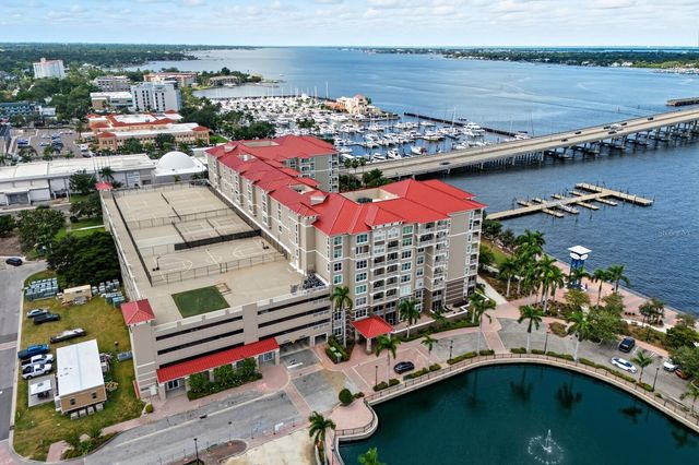 808 3RD AVENUE W 111, Bradenton, FL 34205