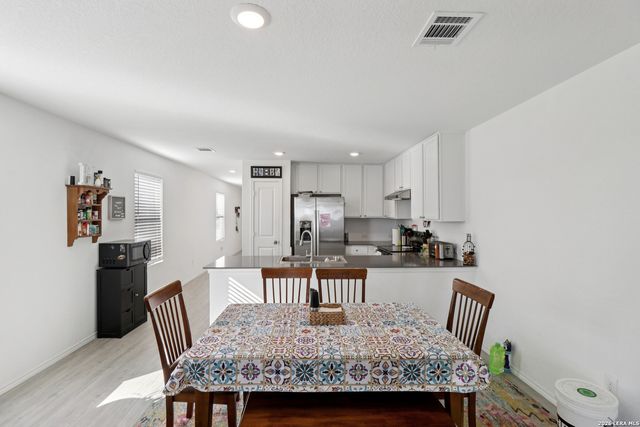 232 Alligator, Seguin, TX 78155