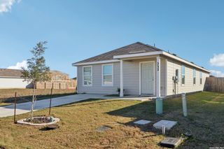 232 Alligator, Seguin, TX 78155