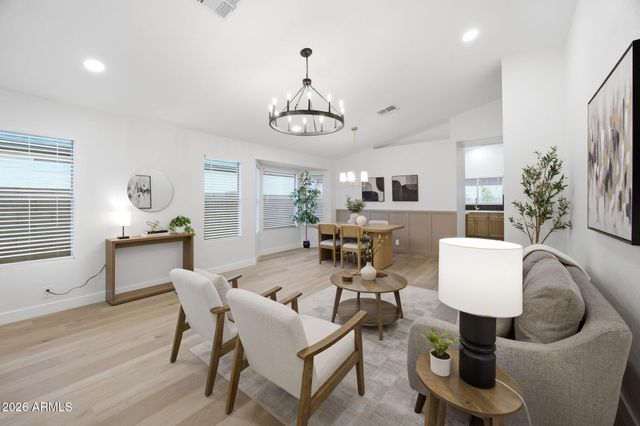 4035 W ELECTRA Lane, Glendale, AZ 85310