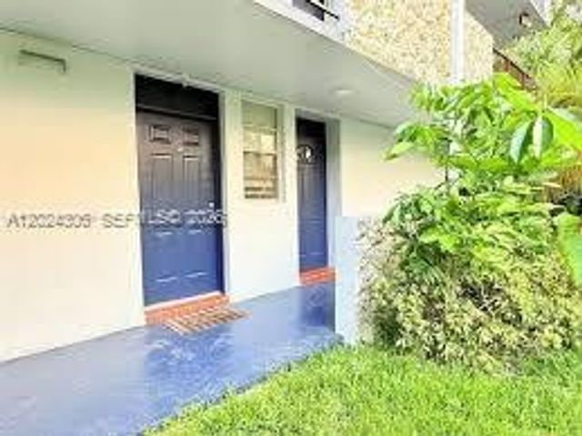 5495 NW 10th Ct 104, Plantation, FL 33313