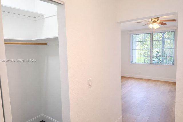 5495 NW 10th Ct 104, Plantation, FL 33313