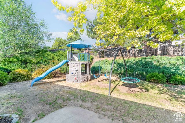 5024 S 2575 W, Roy, UT 84067