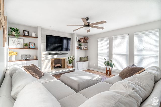 5024 S 2575 W, Roy, UT 84067