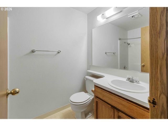 418 Ne 160TH Ave, Vancouver, WA 98684