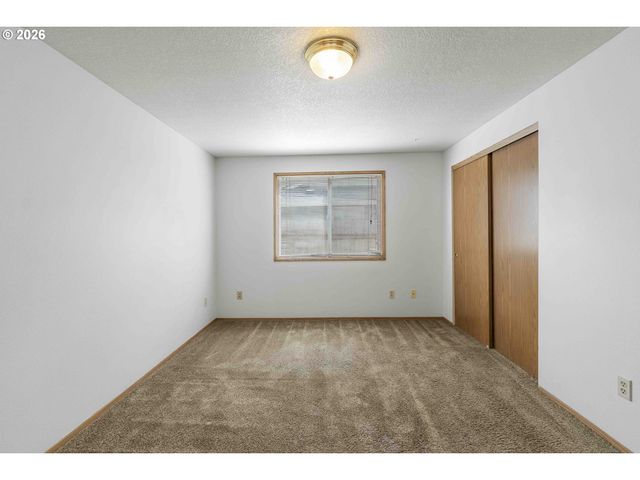 418 Ne 160TH Ave, Vancouver, WA 98684