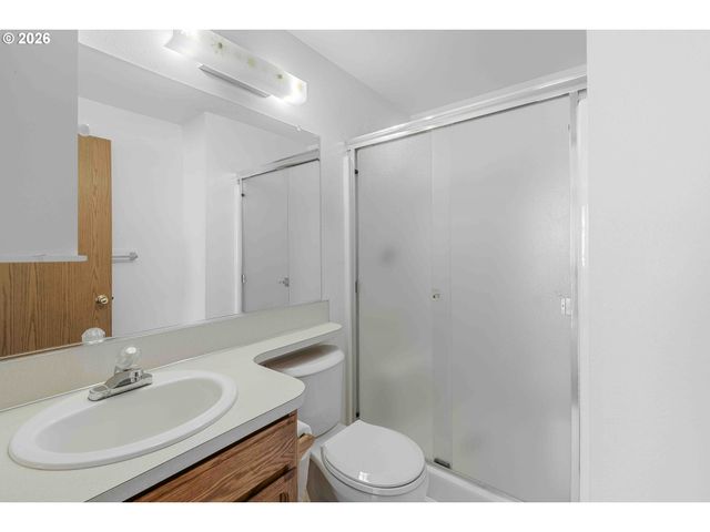 418 Ne 160TH Ave, Vancouver, WA 98684