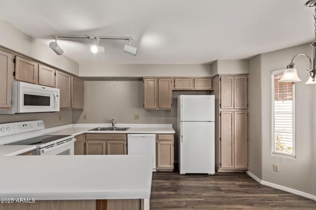 2875 W HIGHLAND Street 1112, Chandler, AZ 85224