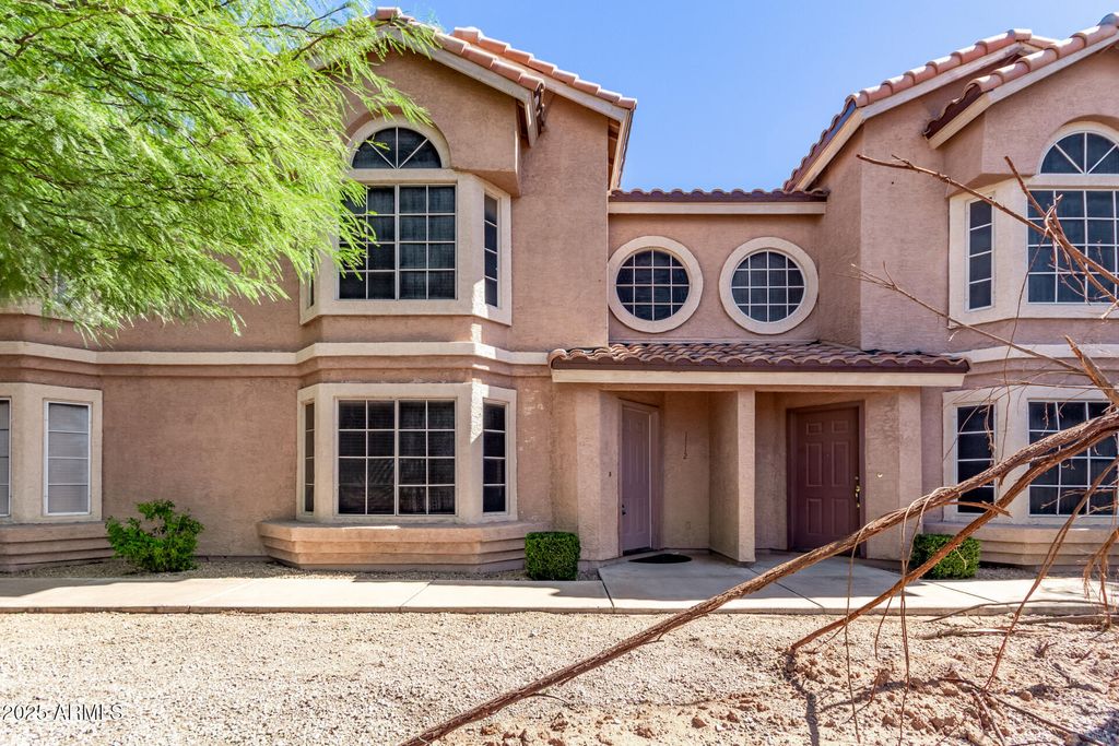 2875 W HIGHLAND Street 1112, Chandler, AZ 85224