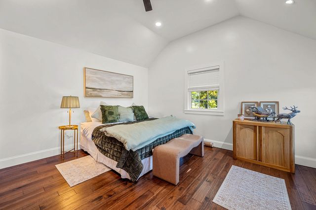 1091 Pucker Street, Stowe, VT 05672