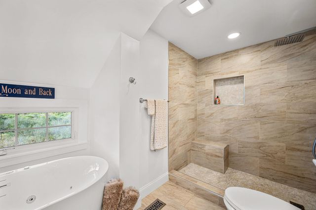 1091 Pucker Street, Stowe, VT 05672