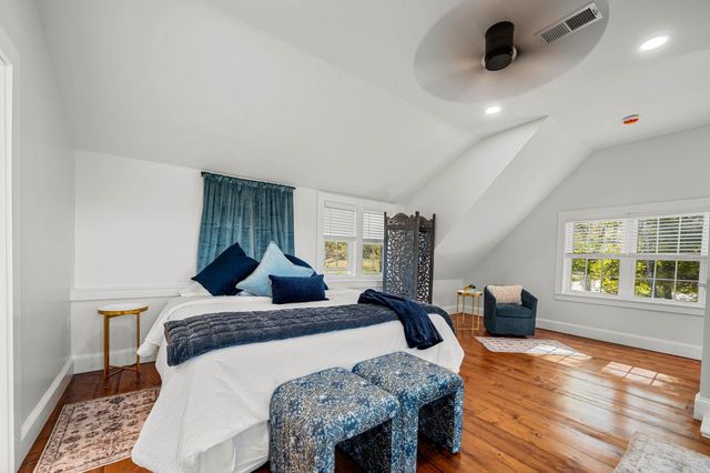 1091 Pucker Street, Stowe, VT 05672