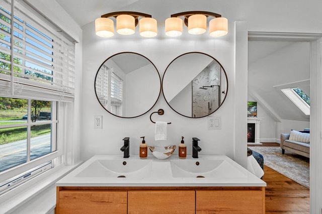 1091 Pucker Street, Stowe, VT 05672