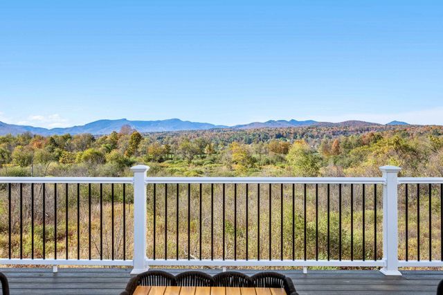 1091 Pucker Street, Stowe, VT 05672