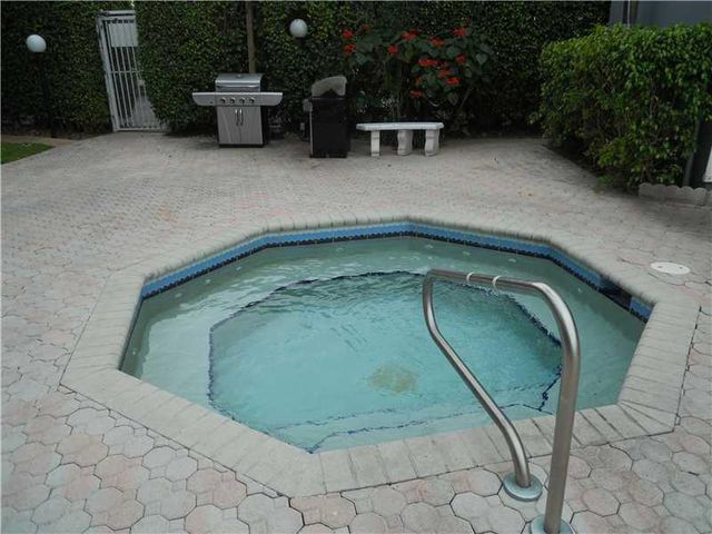 5321 NE 24th Terrace 512a, Fort Lauderdale, FL 33308