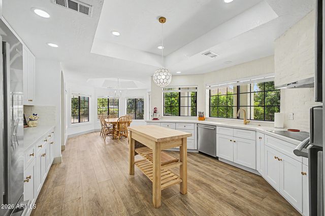 1241 N NASSAU Circle, Mesa, AZ 85205