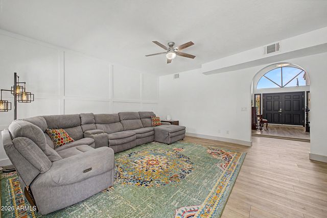 1241 N NASSAU Circle, Mesa, AZ 85205