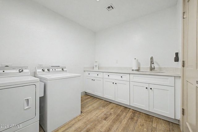 1241 N NASSAU Circle, Mesa, AZ 85205
