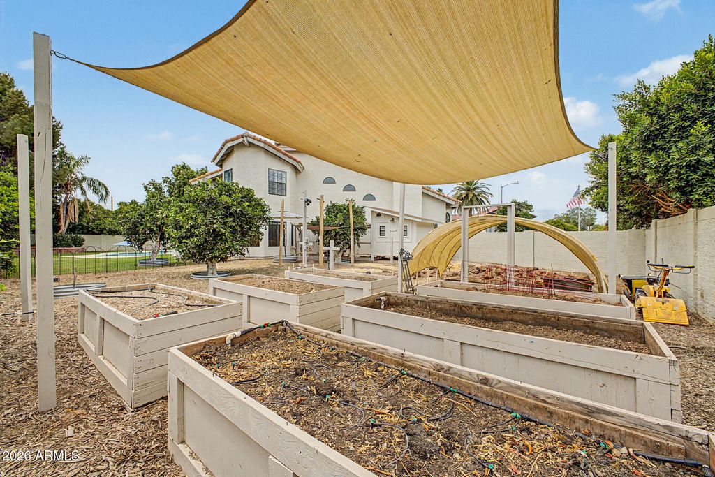 Image 25 of property listing at 1241 N NASSAU Circle, Mesa, AZ 85205