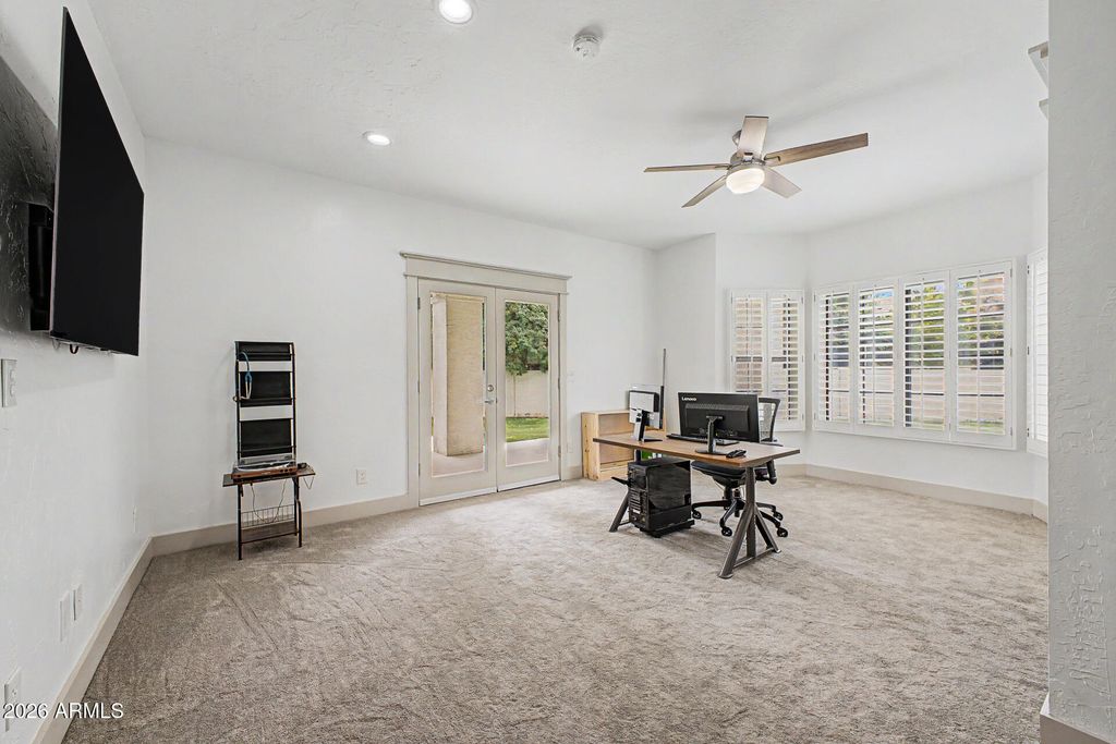 Image 27 of property listing at 1241 N NASSAU Circle, Mesa, AZ 85205