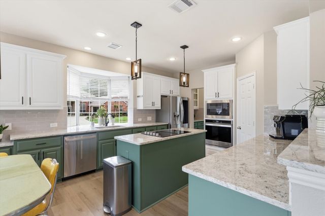 3104 Crownwood Court, Flower Mound, TX 75022