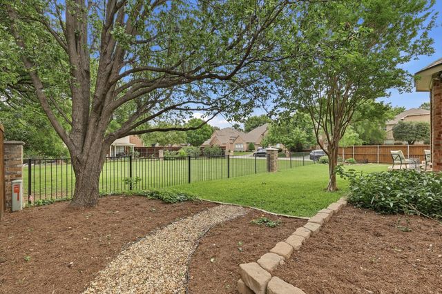 3104 Crownwood Court, Flower Mound, TX 75022
