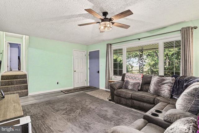 2885 FREYSVILLE RD, Red Lion, PA 17356