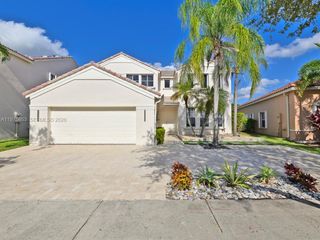 1176 Cedar Falls Dr, Weston, FL 33327