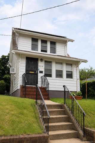 100-49 198th Street, Hollis, NY 11423