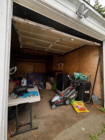 100-49 198th Street, Hollis, NY 11423