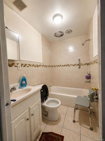 100-49 198th Street, Hollis, NY 11423