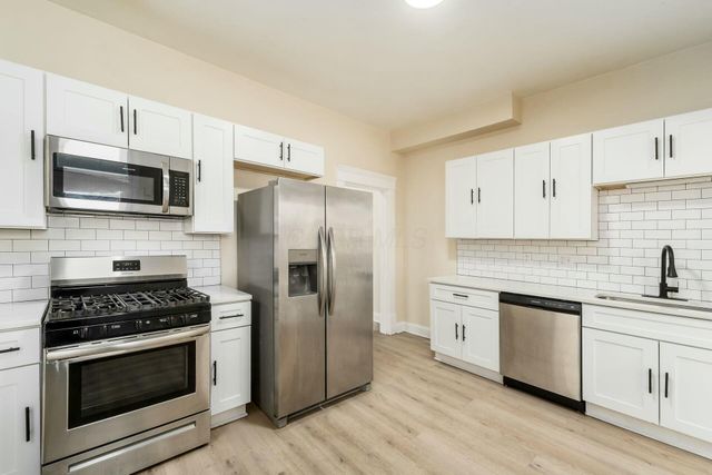 550 W Town Street, Columbus, OH 43215
