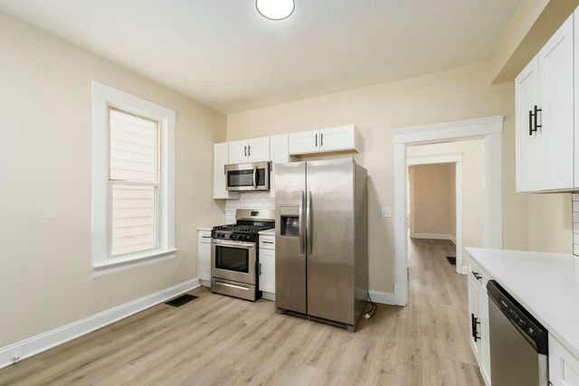 550 W Town Street, Columbus, OH 43215