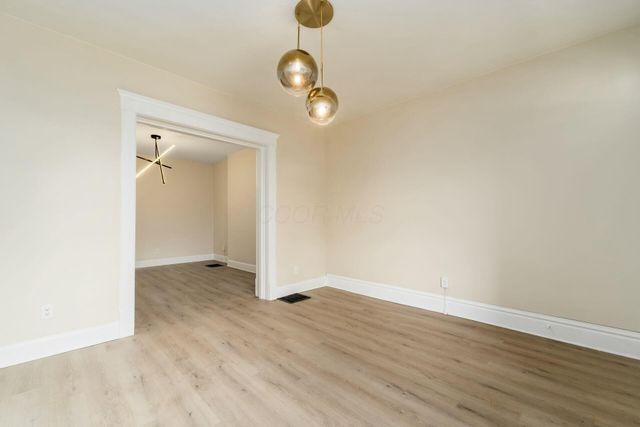 550 W Town Street, Columbus, OH 43215