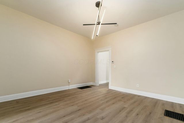 550 W Town Street, Columbus, OH 43215