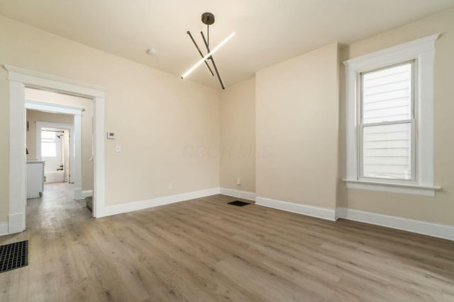550 W Town Street, Columbus, OH 43215