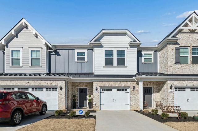 5734 Cloverwood Dr, Rockvale, TN 37153