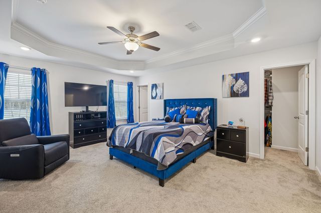 5734 Cloverwood Dr, Rockvale, TN 37153