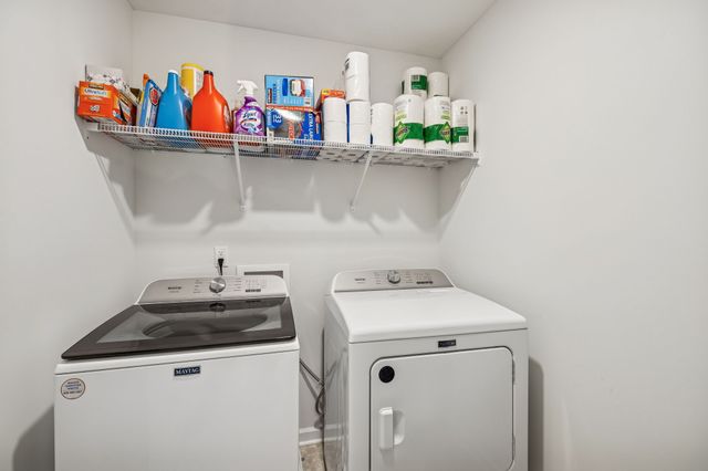 5734 Cloverwood Dr, Rockvale, TN 37153