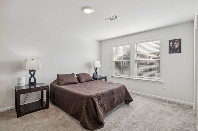 5734 Cloverwood Dr, Rockvale, TN 37153