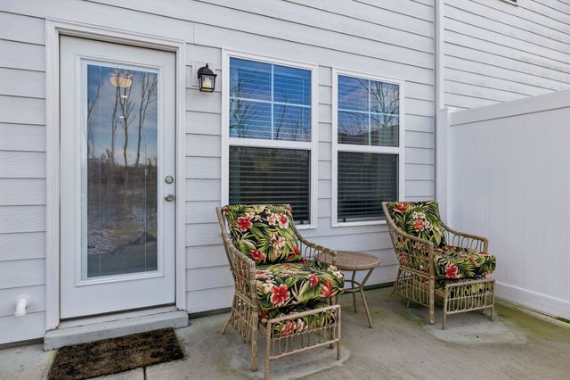 5734 Cloverwood Dr, Rockvale, TN 37153