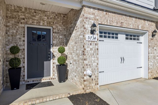 5734 Cloverwood Dr, Rockvale, TN 37153