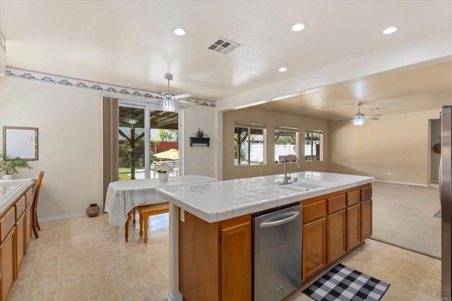 2834 Burgundy Lace Lane, San Jacinto, CA 92582