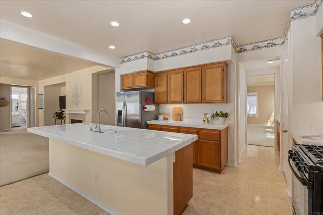 2834 Burgundy Lace Lane, San Jacinto, CA 92582