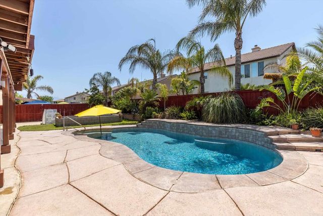 2834 Burgundy Lace Lane, San Jacinto, CA 92582