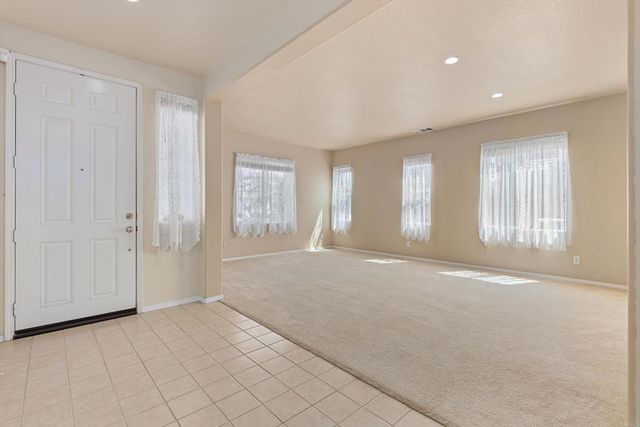 2834 Burgundy Lace Lane, San Jacinto, CA 92582
