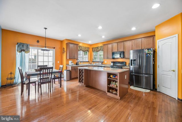 8405 MINERAL SPRINGS DR, Manassas, VA 20112