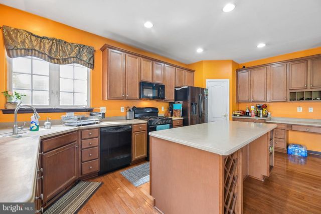 8405 MINERAL SPRINGS DR, Manassas, VA 20112