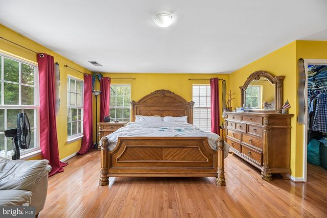 8405 MINERAL SPRINGS DR, Manassas, VA 20112