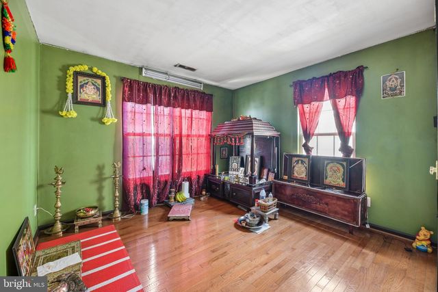 8405 MINERAL SPRINGS DR, Manassas, VA 20112